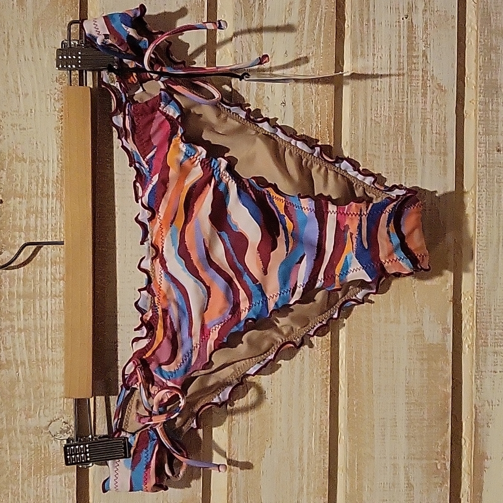 NWT bikini bottoms